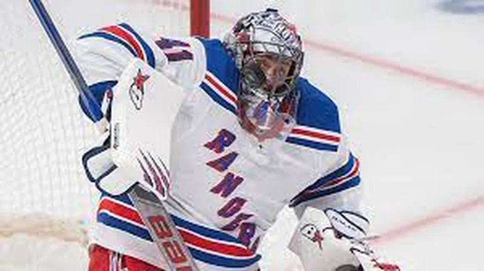Read more about the article Halák vychytal nulu a pripísal si asistenciu, bodoval aj Černák. Aké sú výsledky zápasov NHL?