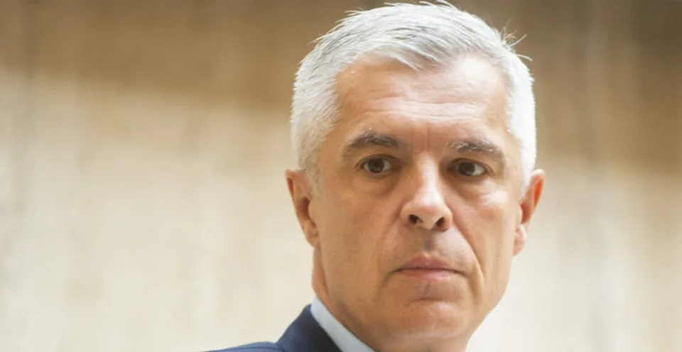 Read more about the article Chmelár: Korčok je ešte nebezpečnejší ako Čaputová, na Slovákov sa pozerá z výšky a pohŕdavo!