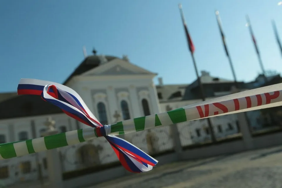 Read more about the article MIMORIADNE Nebezpečný muž v blízkosti Prezidentského paláca!? Polícia obdržala výhražný telefonát