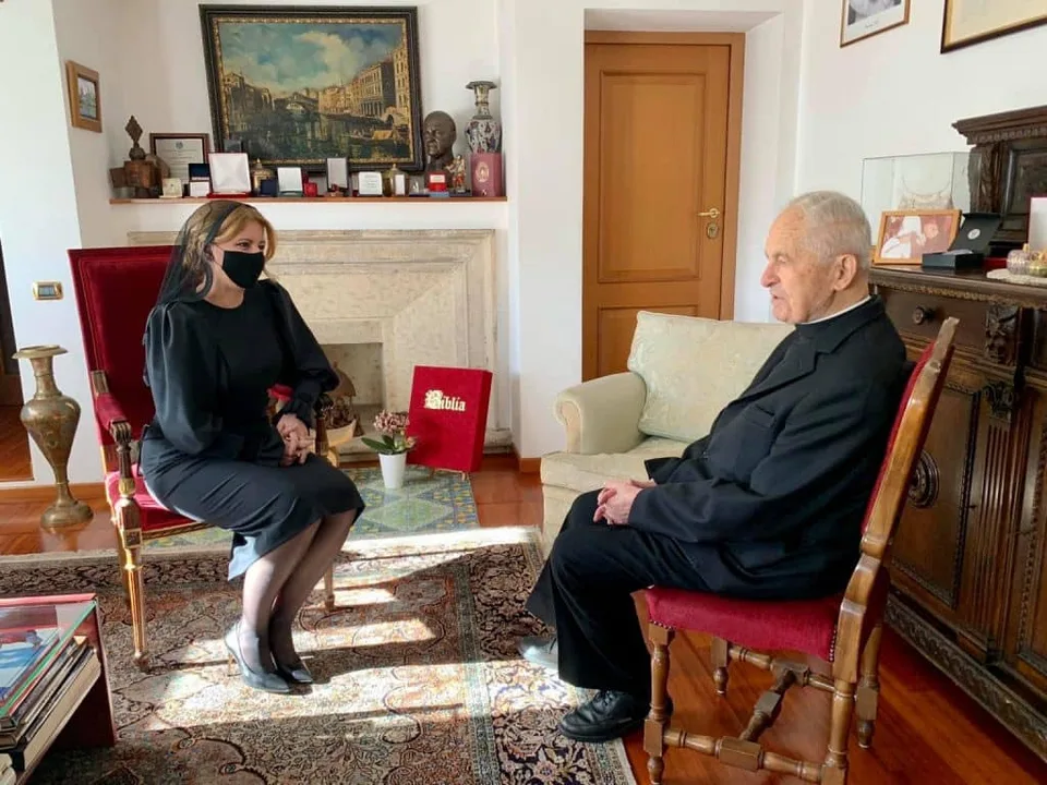 Read more about the article So zosnulým kardinálom J. Tomkom sa dnes v Bratislave prídu rozlúčiť Čaputová aj Heger