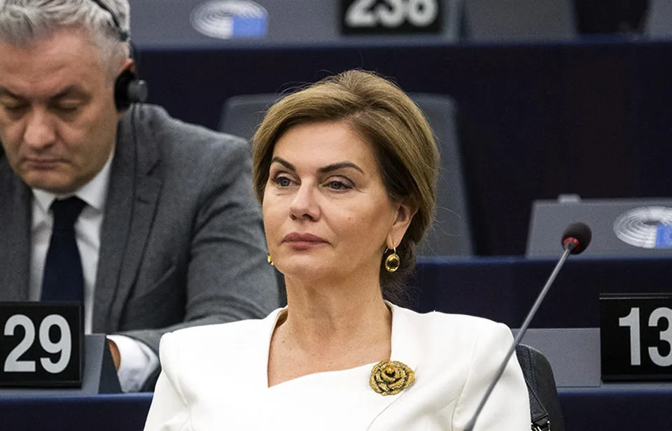 Read more about the article Beňová prezidentke: „Chceli ste sa im zavďačiť, chránili ste ich a oni vám odkázali, že ste hysterická!“