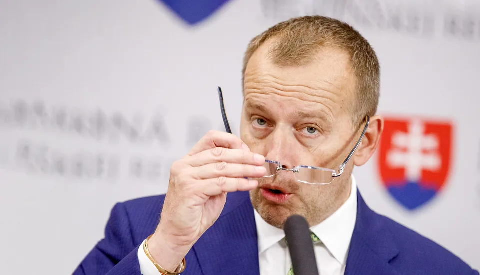 Read more about the article Grendel praskol Kollárovo tajomstvo. Pre toto nemohol viesť hlasovanie v parlamente!