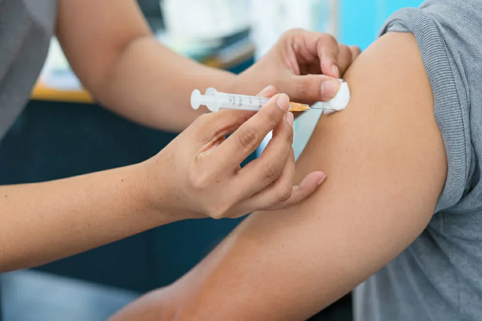 Read more about the article Najväčší prehľad o HPV vakcíne: Čo je pravda a čo len šírený strach?