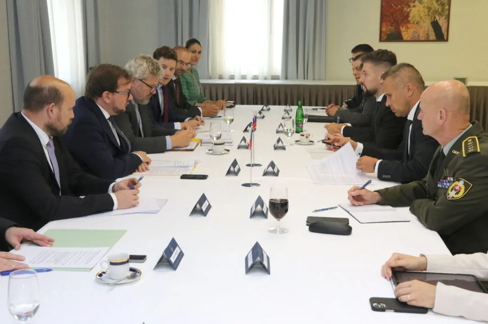 Read more about the article Riadiaci výbor SR a ČR pre oblasť obrany rokoval o doterajšej aj budúcej spolupráci