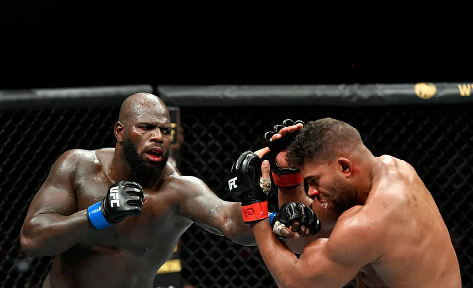 Read more about the article Hrôzostrašné zranenie v zápase MMA: Bojovníkovi praskla noha!