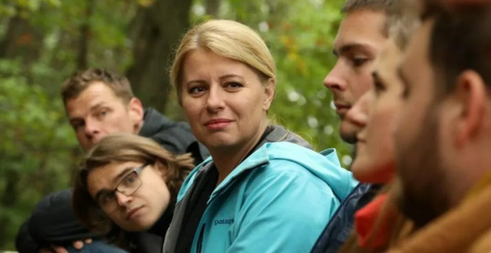 Read more about the article FOTO Čaputová sa ocitla v lese s mládežou: Prezidentka im dala sľub!