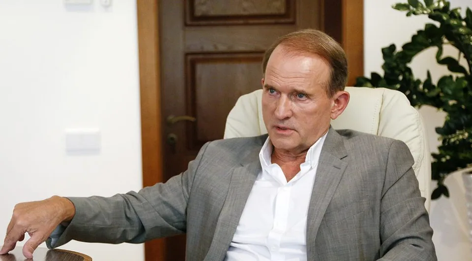 Read more about the article Bojovníci z Azovstaľu za Medvedčuka? Moskva: Preskúmame túto možnosť výmeny!
