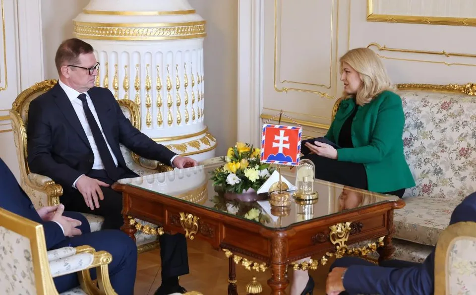 Read more about the article Čaputovej krátka pamäť: Teraz chce riešiť Bruselom pozastavenú takmer miliardu eur z Plánu obnovy