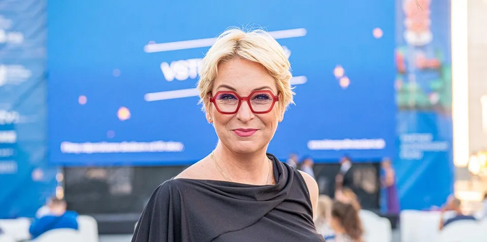 Read more about the article Na otca nezabudla: Wanda Adamík Hrycová ide v jeho šľapajách!
