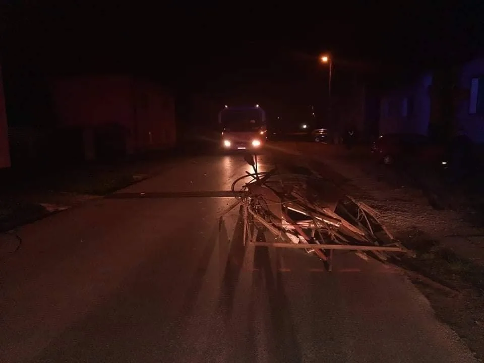Read more about the article FOTO Tragická smrť v Kútoch! Muža zachytil autobus, na mieste bol mŕtvy