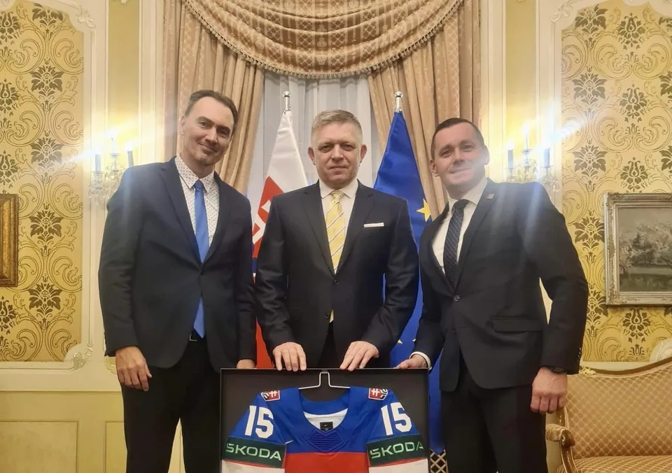 Read more about the article Hokejový zväz má najvyššie ambície: Chce opäť MS na Slovensku! Podporu má aj od Fica