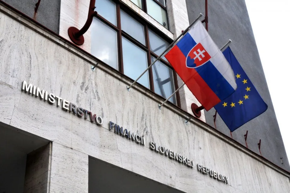 You are currently viewing SLOVÁCI POZOR! Na podanie žiadosti na pomoc so splátkou hypotéky zostáva už len jeden deň!