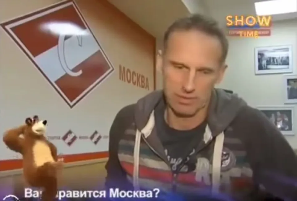 Read more about the article VIDEO „Dominátor“ Hašek je dokonalý farizej. Keď hral v Rusku, spieval ódy na Moskvu, teraz…