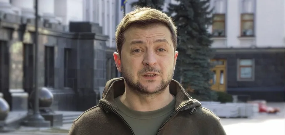 Read more about the article Zelenskyj: Putin nekontroluje situáciu, všetka tá vertikálna moc, ktorú mal, sa rozpadá