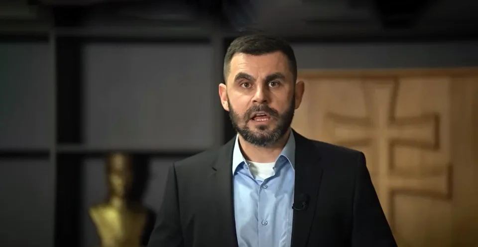 Read more about the article Mažgút upratal Kňažka: Politický odpadlík, ktorý nedokáže akceptovať demokratickú voľbu väčšiny!