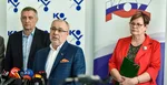 Emil Machyna, Marián Magdoško a Valéria Pokorná počas tlačovky OZ KOVO, KOZ, JDS a Asociácie slovenských kúpeľov.