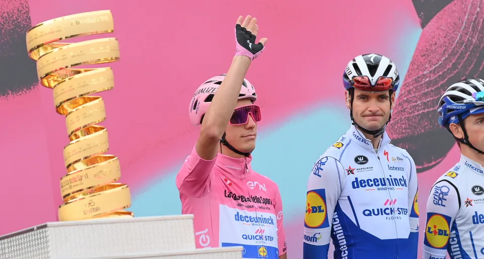 Read more about the article Cyklistika-Giro: O’Connor triumfoval v 17. etape, Sagan na 99. mieste