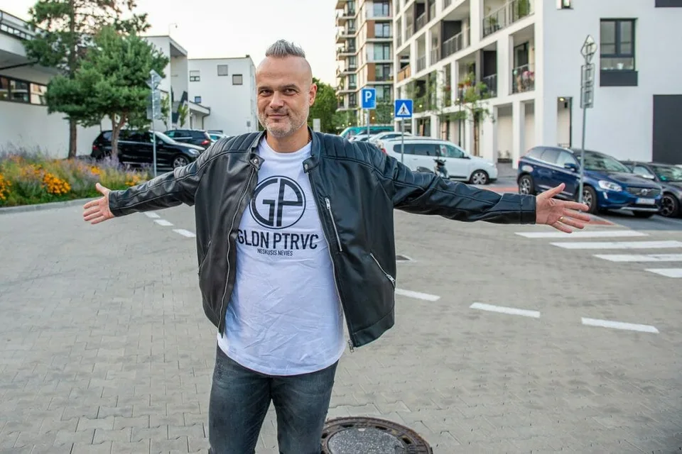 Read more about the article Jaro Slávik o porno minulosti: Viac peňazí som zarobil niekde inde!