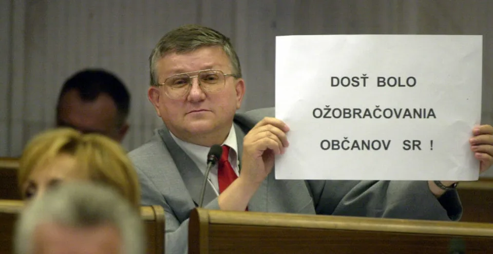 Read more about the article Zomrel bývalý poslanec Ivan Hopta. V parlamente zastupoval Komunistickú stranu Slovenska