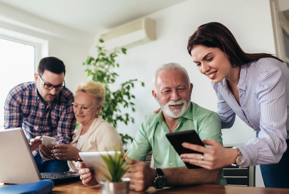 Read more about the article Technológie už nie sú strašiakom: Projekt Digitálni seniori pokračuje aj budúci rok