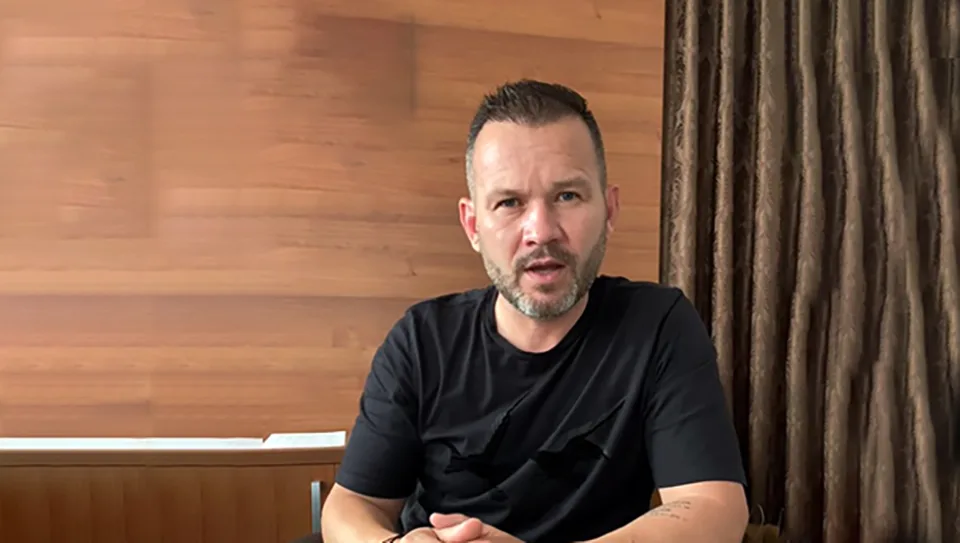 Read more about the article VIDEO Vláda tají skutočnosti! Becík z Hlasu sa pýta: Dozvieme sa pravdu o ukrajinskom obilí!?