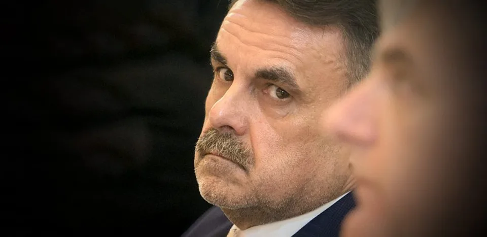 Read more about the article FOTO Čižnár mal nehodu! Auto skončilo mimo cesty, museli ho odtiahnuť