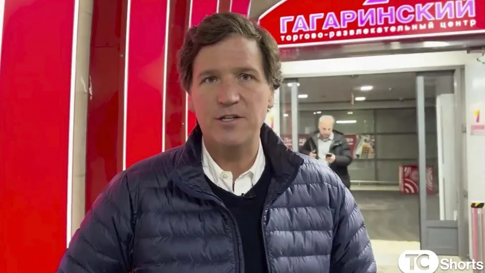 Read more about the article VIDEO Tucker Carlson išiel po rozhovore s Putinom na nákup v ruskom obchode a zostal šokovaný