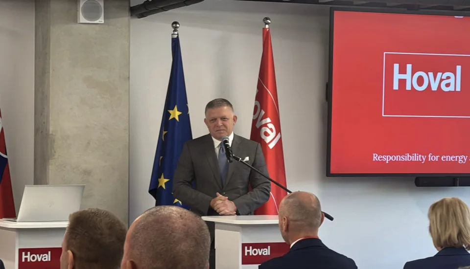 Read more about the article Premiér Fico na otvorení nového závodu: Zahraničné investície sú na Slovensku vítané