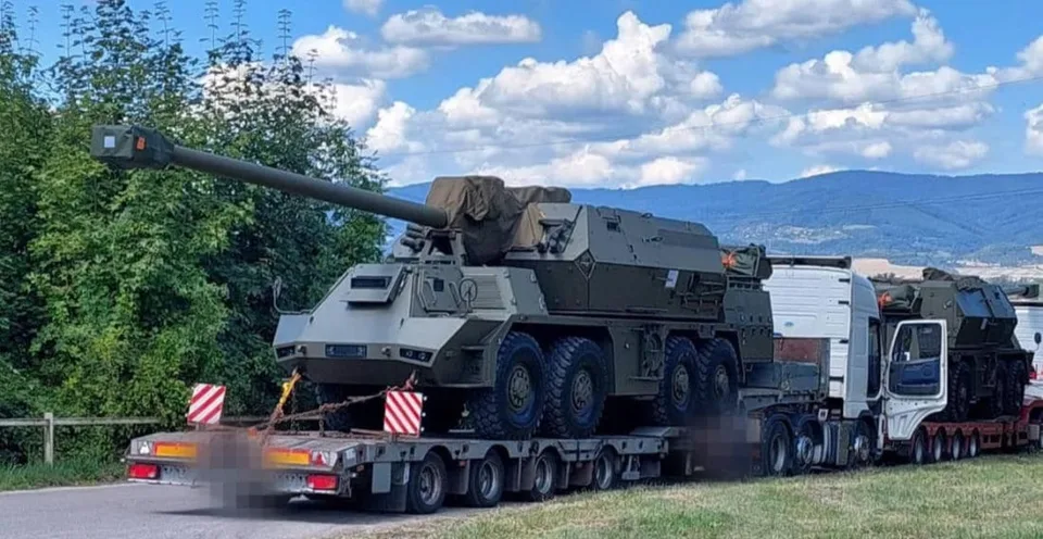 Read more about the article FOTO Kyjev už má slovenské húfnice. Naď: Našim cieľom je prispieť k záchrane životov!