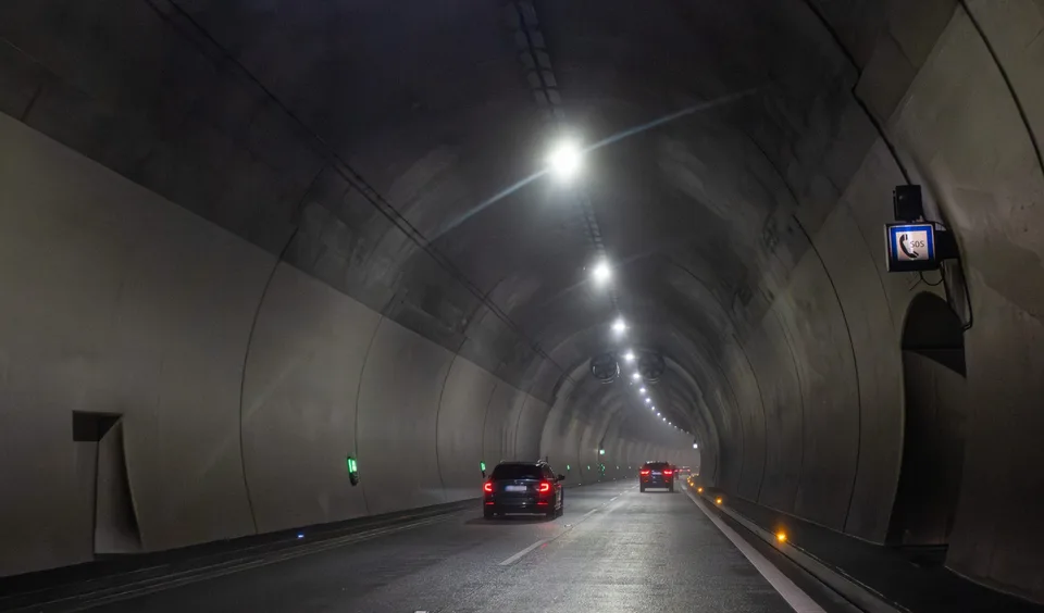 Read more about the article VODIČI POZOR: Tunel Višňové sa uzavrie! D1 čakajú zmeny
