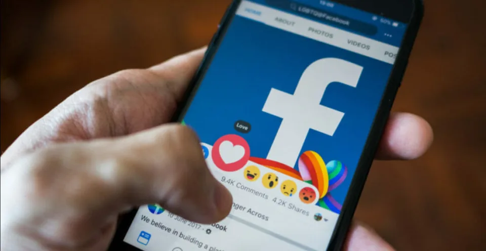 Read more about the article Facebook bude francúzskym denníkom platiť za zdieľaný obsah