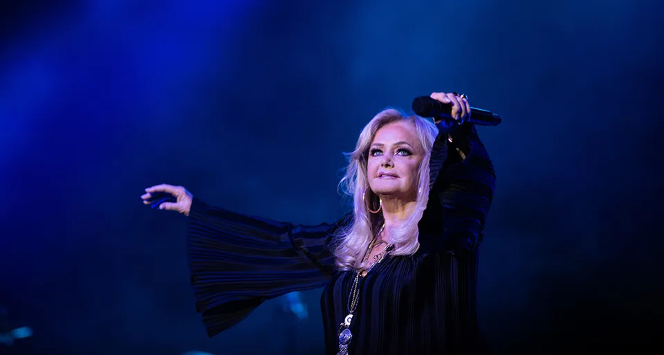 Read more about the article Svet hudby prišiel o veľké meno: Zomrela speváčka Bonnie Tyler