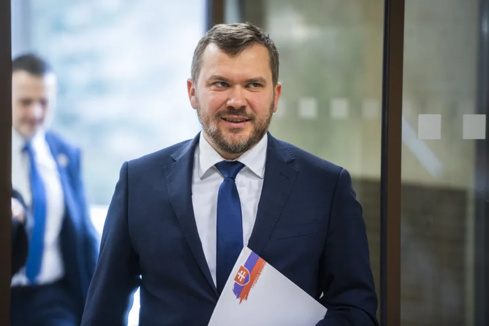 Read more about the article Karas ponúkol alternatívy za nový trestný čin pre nedostatok zdravotníkov