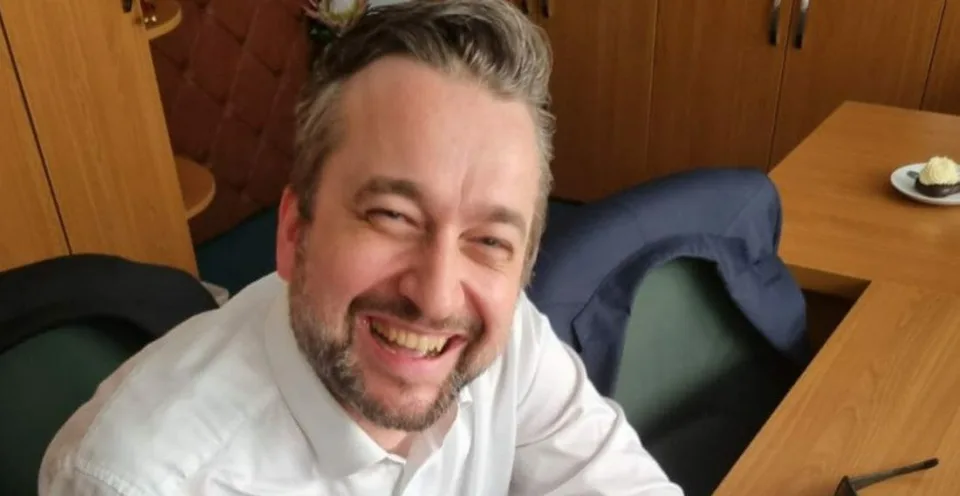 You are currently viewing Blaha srší humorom a servítku si pred ústa pri tom rozhodne nedáva. Však posúďte sami
