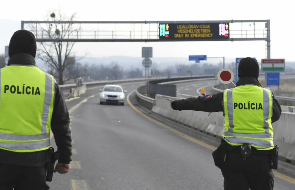 Read more about the article Polícia reaguje na informácie, že berie mladíkov na vojnu