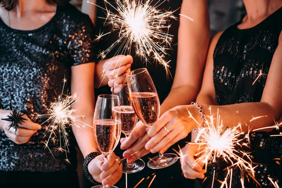 Read more about the article Rady pre silvestrovských nadšencov: Čo robiť pri otrave alkoholom či popáleninách?