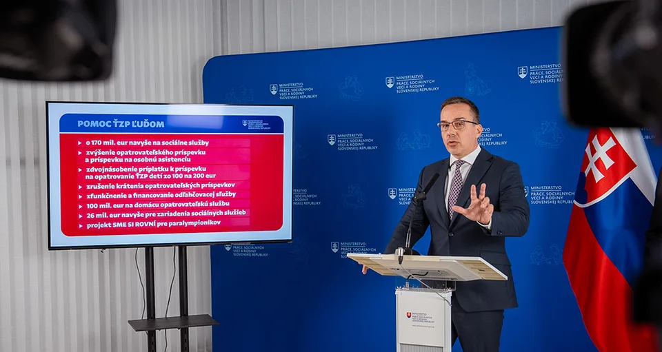 Read more about the article Minister práce hlási: Historický krok! Chceme zrušiť krátenie všetkých opatrovateľských príspevkov