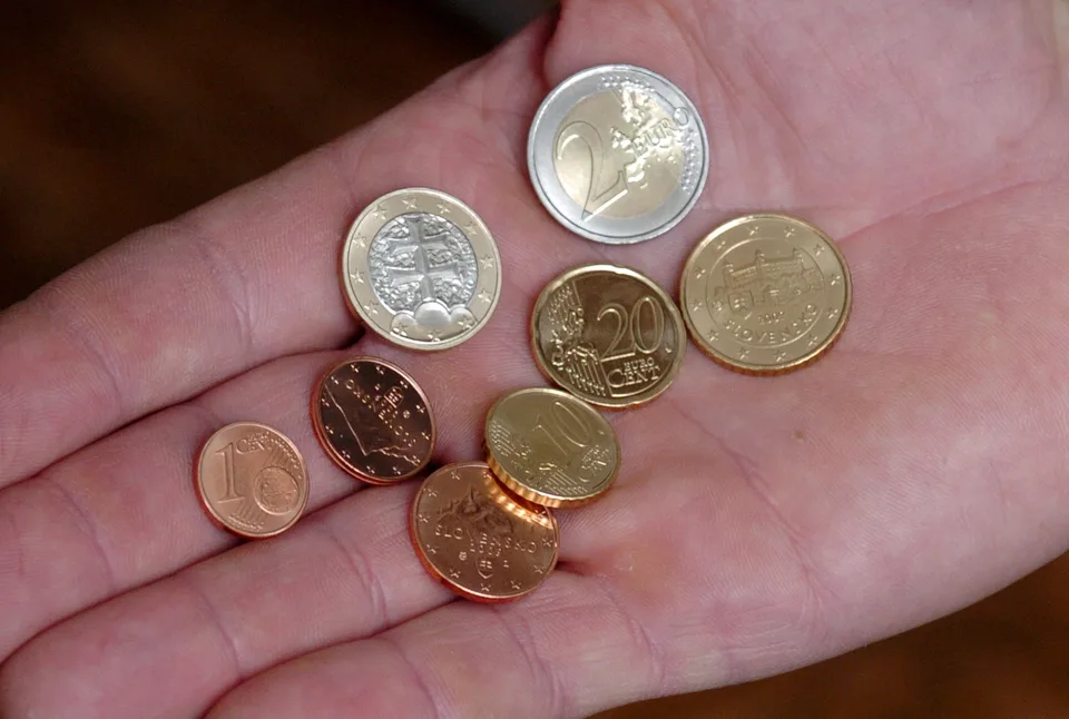 You are currently viewing Ekonomiku eurozóny čaká zložitejšia fáza, upozorňuje šéfekonóm ECB
