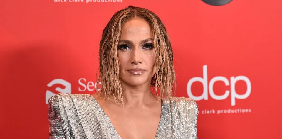 Read more about the article Päťdesiatnička Jennifer Lopez zastavila čas. Vyzerá fantasticky