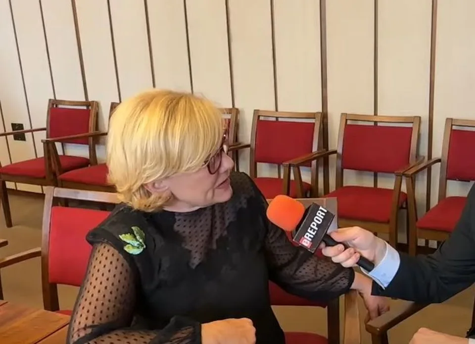 Read more about the article VIDEO Laššáková pre eReport: Politické súboje sa nesmú odohrávať na ulici so zbraňou v ruke