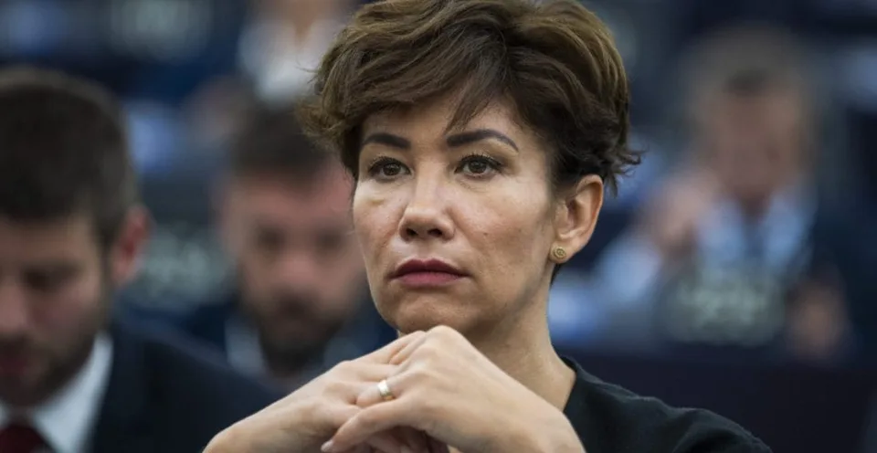 Read more about the article Nicholsonová Matovičovi: si homofób a egomaniak, chodiaca tvár lži a pretvárky, zákerný a ješitný politik