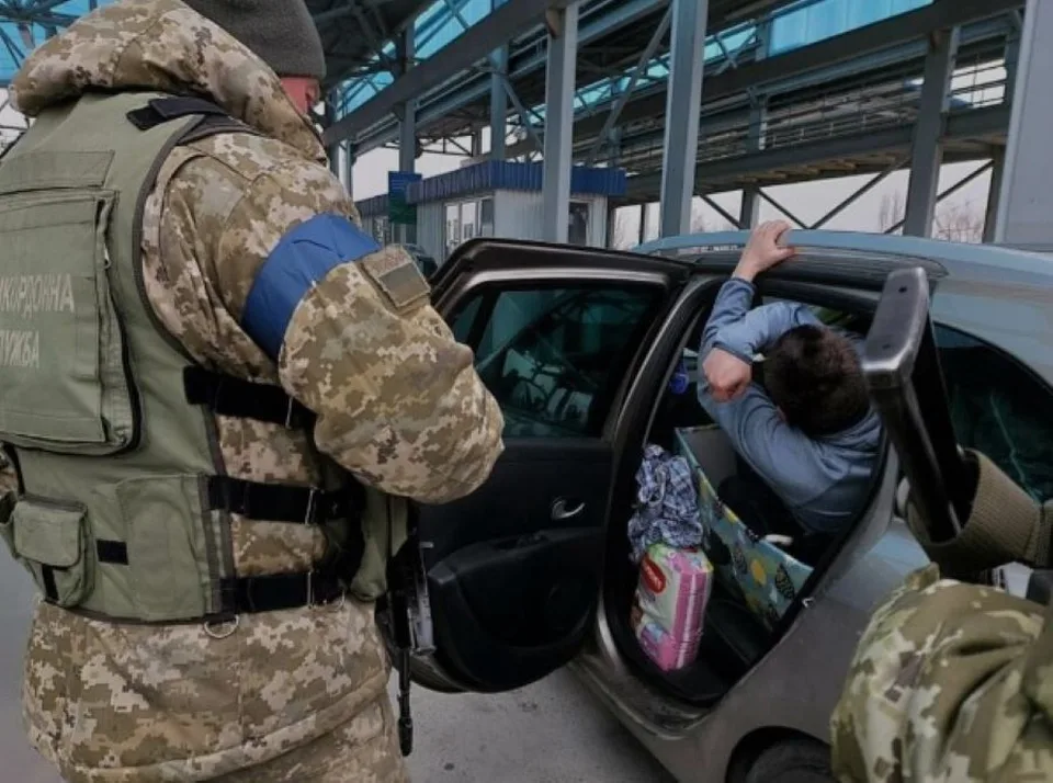 Read more about the article Rusko ukazuje aj na Slovensko: Zadržalo výbušniny, ktoré mali byť poslané z Ukrajiny cez EÚ, vrátane Slovenska