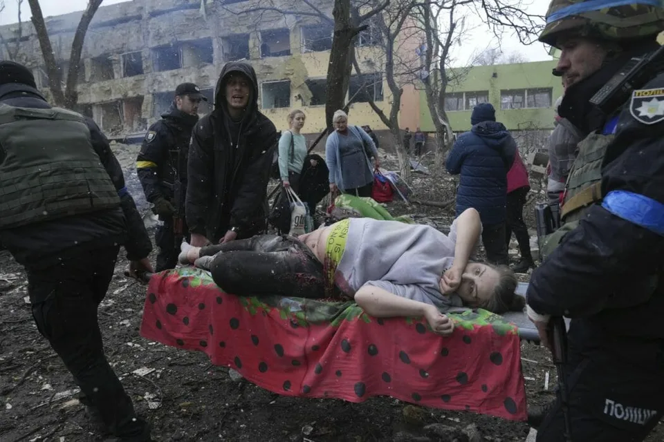 Read more about the article Rusko tvrdí, že útok na nemocnicu v Mariupole zinscenovala Ukrajina