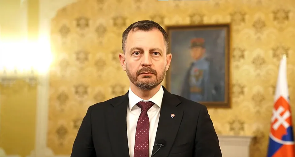 Read more about the article Šok: U expremiéra Eduarda Hegera nahlásili bombu!