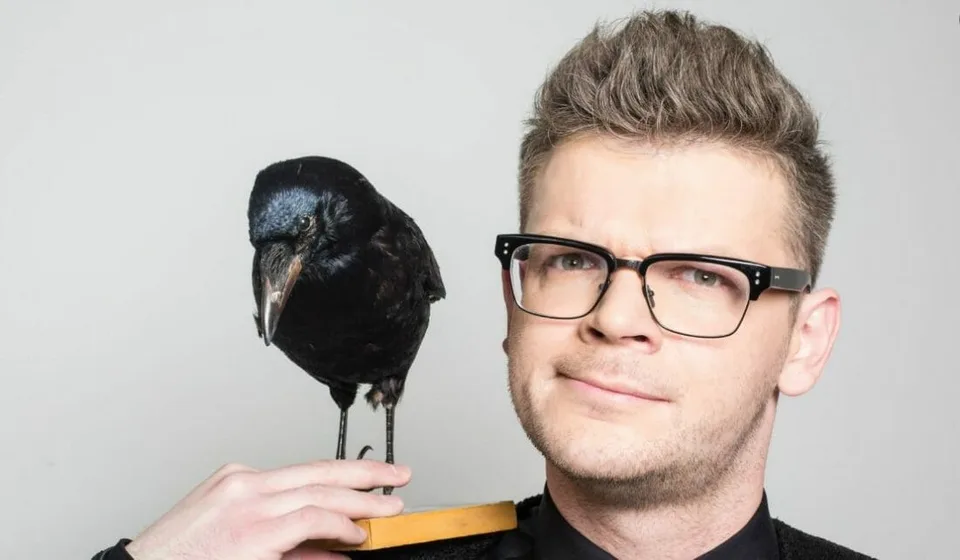 Read more about the article Moderátor Boris Pršo po porážke oslavoval narodeniny s humorom: „Budem sa tváriť, že s mŕtvicou sa u mňa vek zastavil!“