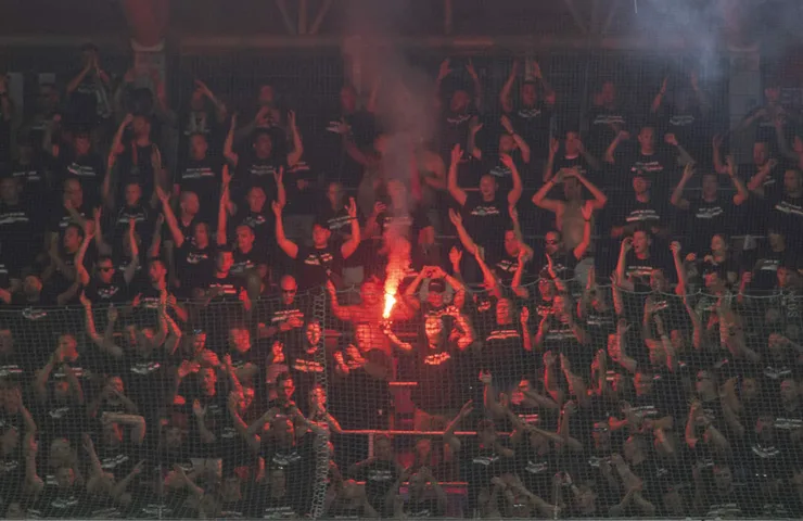 Fanúšikovia Ferencvárosu počas odvetného zápasu 2. predkola Ligy majstrov ŠK Slovan Bratislava - Ferencváros Budapešť v Bratislave v stredu 27. júla 2022.