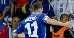 Futbalista Edin Džeko, v reprezentačnom drese Bosny a Hercegoviny.