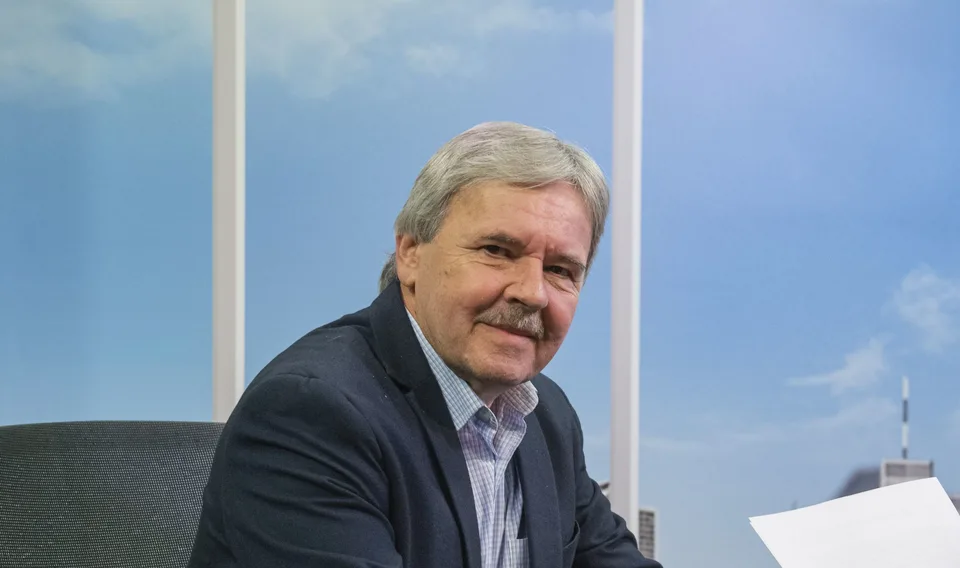 Read more about the article Referendum o predčasných voľbách nebude platné! Hrabko komentuje politickú hru opozičných strán
