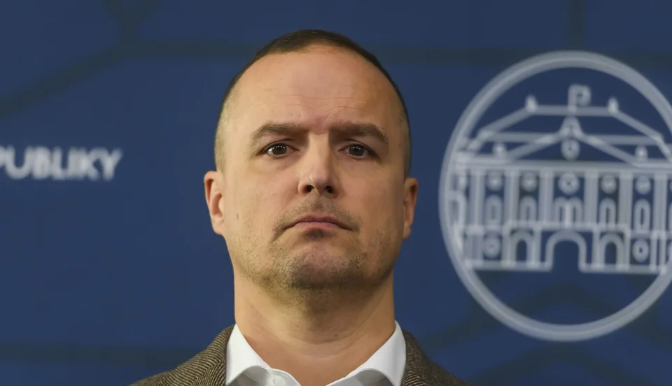Read more about the article Kancelária prezidentky Čaputovej komunikovala so spol. META, v ten deň vymazali Cintulov profil, šokuje Lindtner