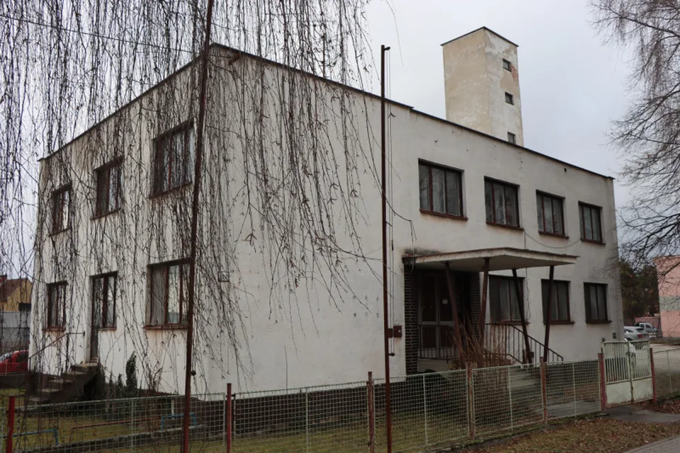 Read more about the article Senica rekonštruuje budovu dobrovľného hasičského zboru, očakáva úsporu energie vyše 64 percent